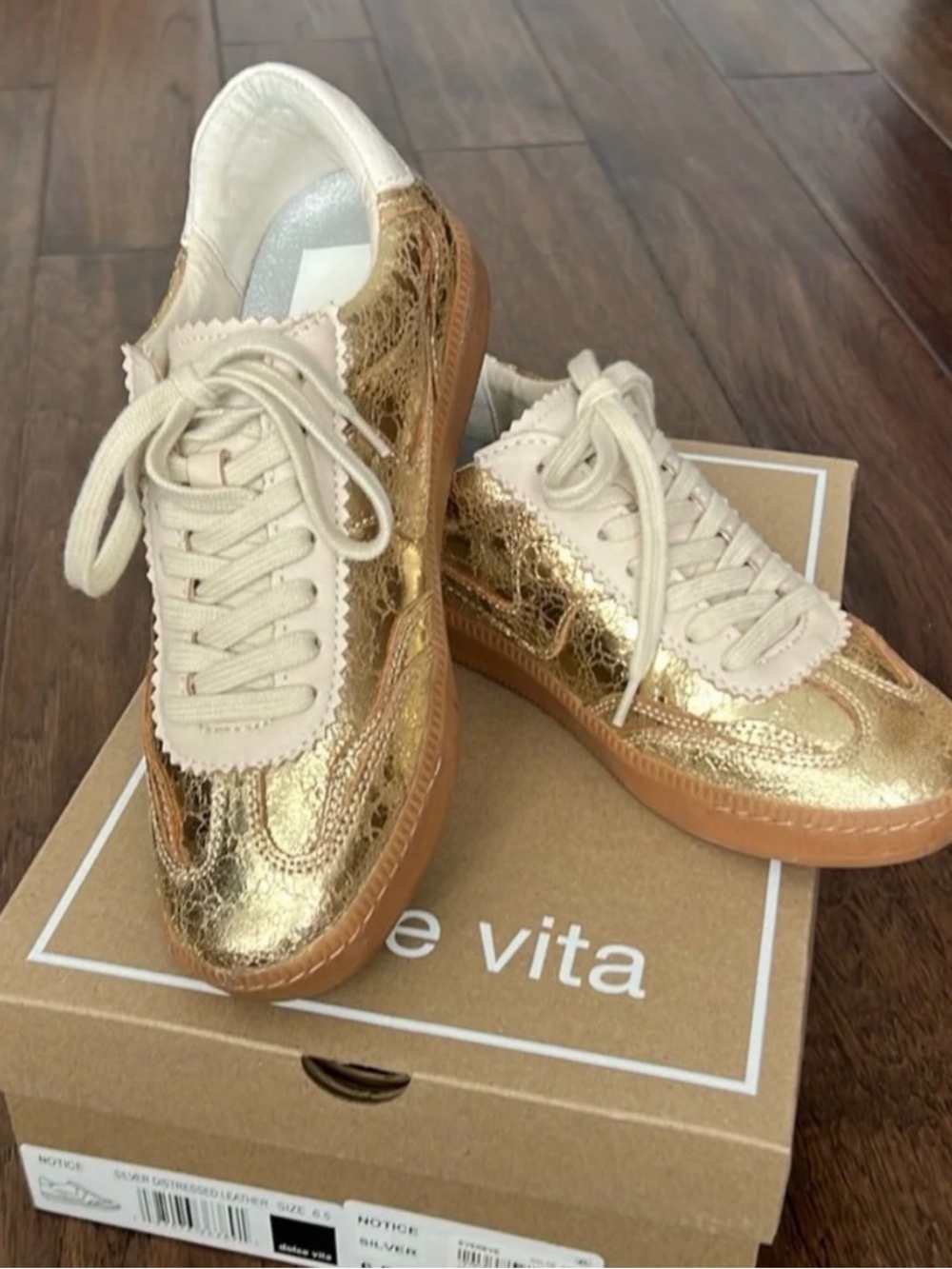 Dolce Vita distressed platinum sneaker - Size 9